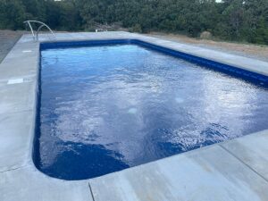 Rectangle Swimming Pool with Corner Vinyl Over Step