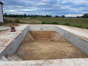 Rectangle inground swimming pool
